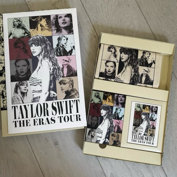 Taylor Swift VIP Box - Picture 2 of 5